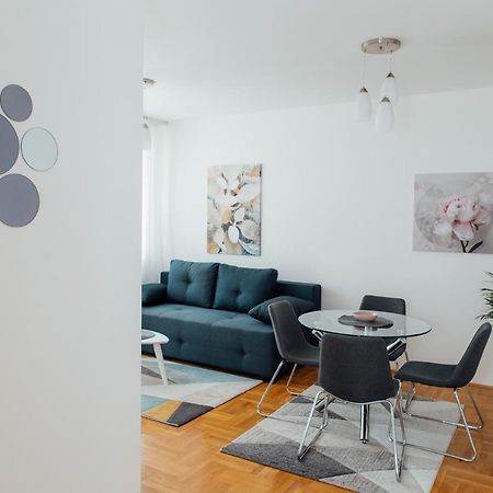Suite Dreams Valjevo Exteriör bild